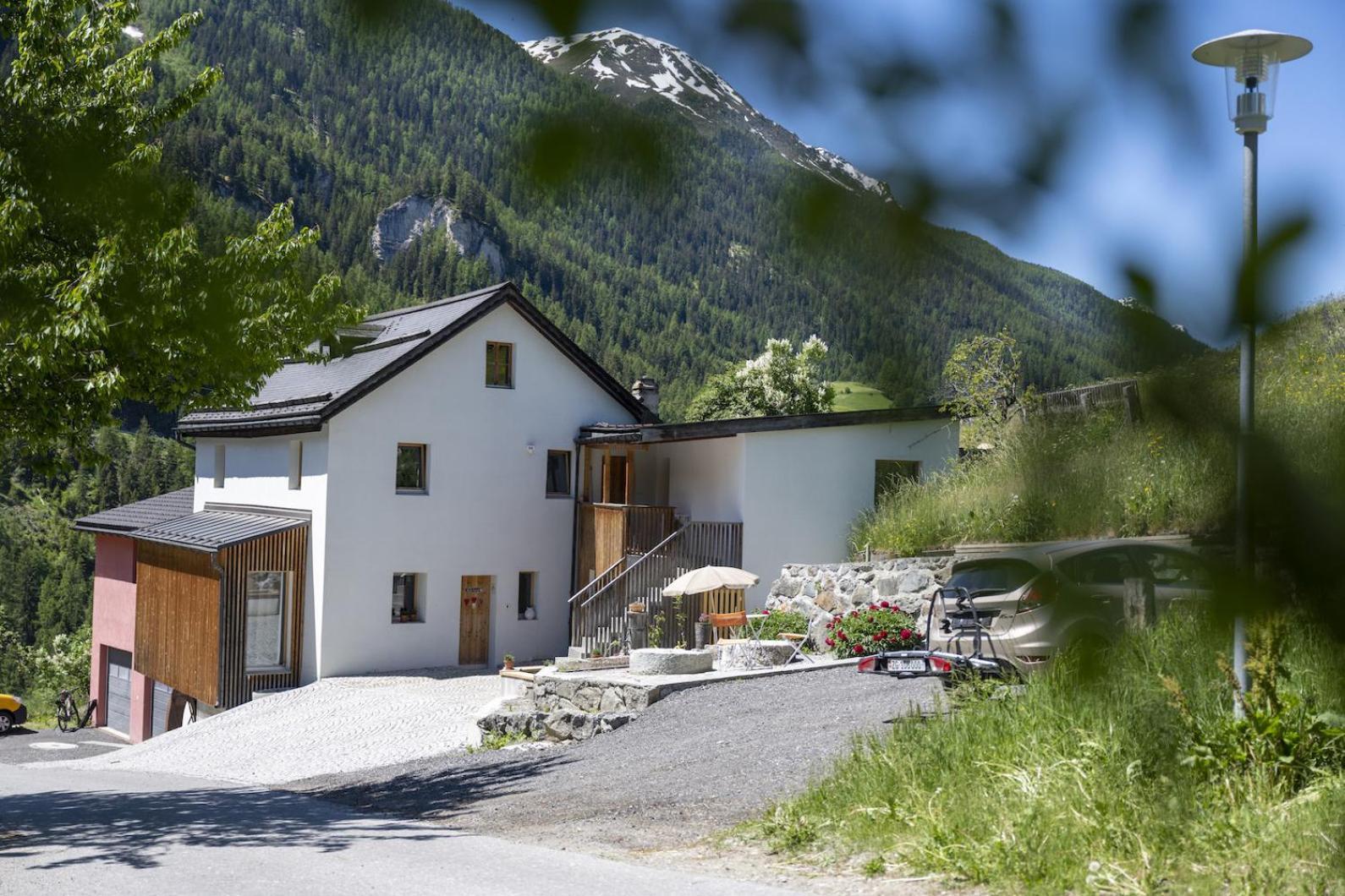 Chasa Muglin Ardez Apartamento Exterior foto